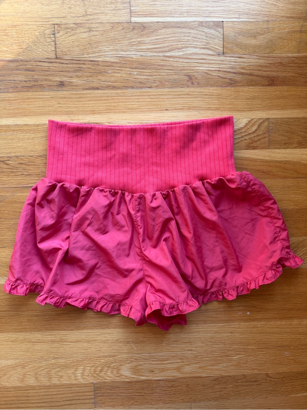 No Boundaries Red Ruffle Bubble Shorts - Size Large